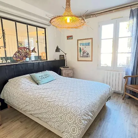 Jolie Maison Avec Jardin A Proximite De La Villa Saint-Clément-des-Baleines